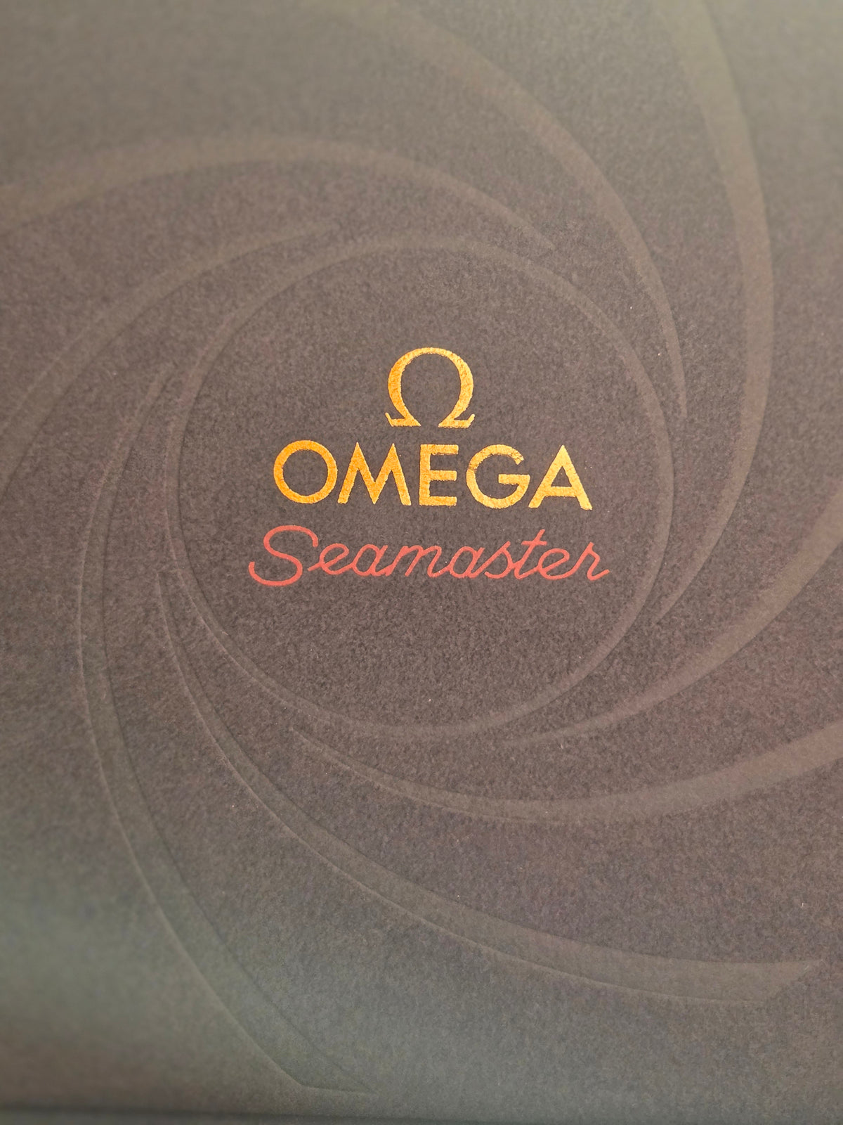 Omega Seamaster 50 ans 007